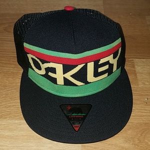 Oakley Retro Bon Trucker Hat